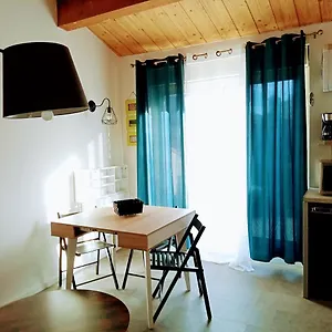 https://magnifique-appartement-avec-terrasse-roof-top.hotels-rhonealpes.com
